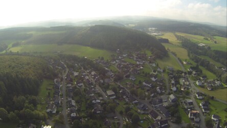 Blick über Anzhausen aus der Vogelperspektive
