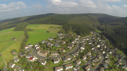 Blick über Anzhausen aus der Vogelperspektive